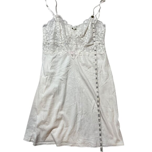 Victoria Secret Womens Size M White Lace Slip Dress Wedding night - Picture 5 of 8